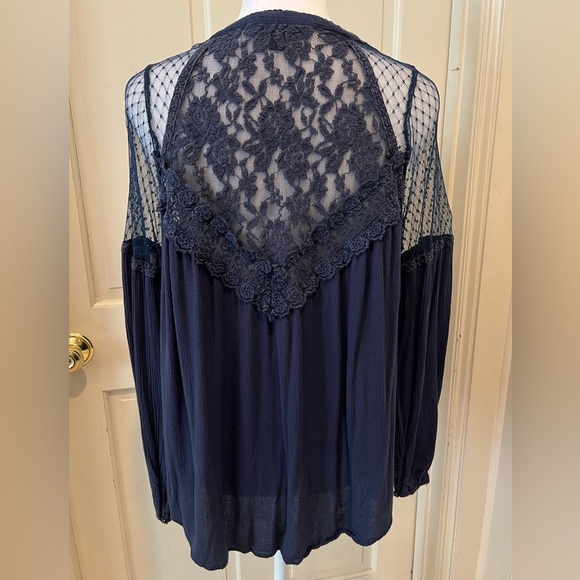 American Eagle Navy Lace Blouse Size Medium Whimsigoth Whimsy Goth - Picture 2 of 6